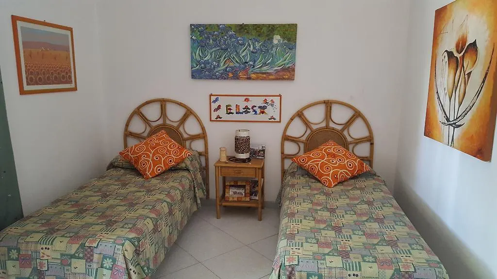 Casa Vacanze Arenella 펜션 아레넬라